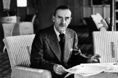 Thomas Mann leest krant