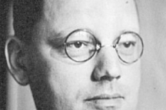 Menno ter Braak poserend