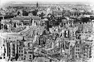 dresden_zerstortes_stadtzentrum